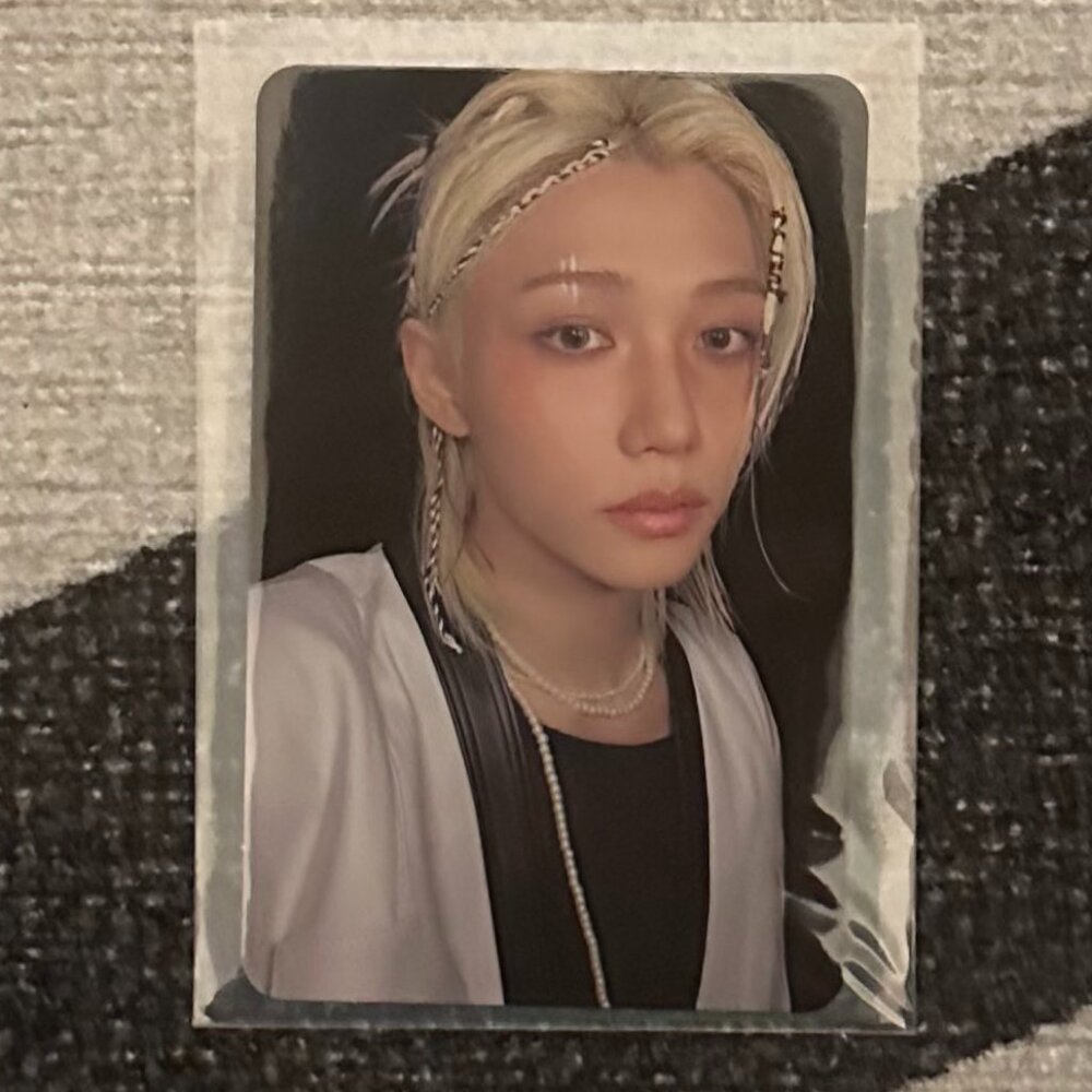 Stray Kids Felix Photocard – KARMA Version – 4th Album